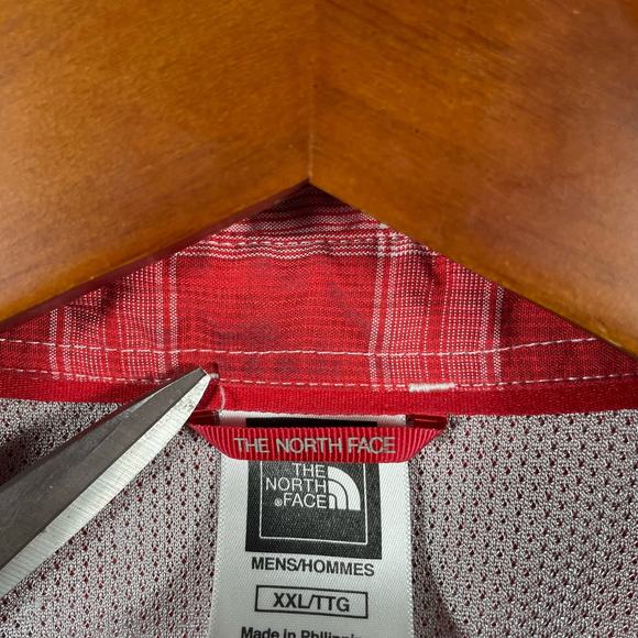 The North Face Button Up Shirt Men's XXL Red Plaid Mesh Breathable Trail Camping - Picture 2 of 12
